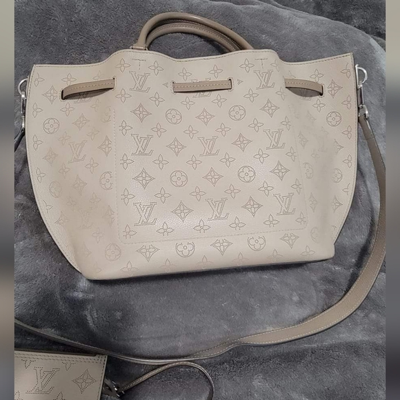 Louis Vuitton Girolata - Picture 8 of 14